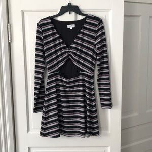 Privacy Please, long sleeve dress, size medium